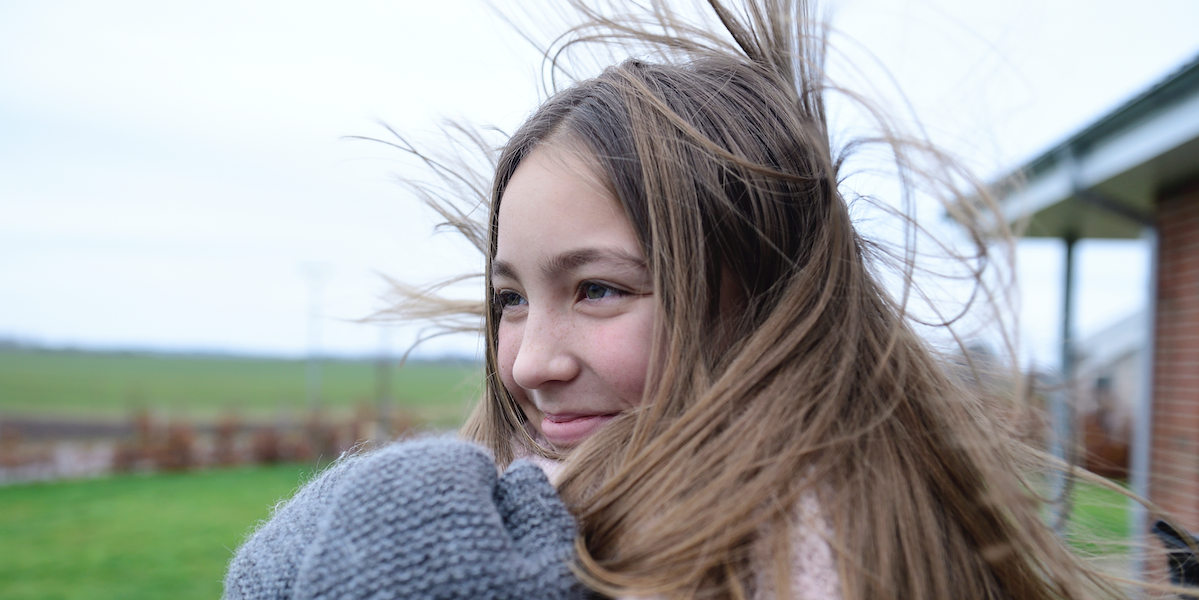 How to Tame Winter Static Hair