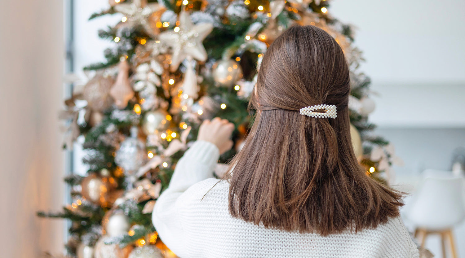 5 Easy Holiday Hairstyles to Help You Shine All Season Long